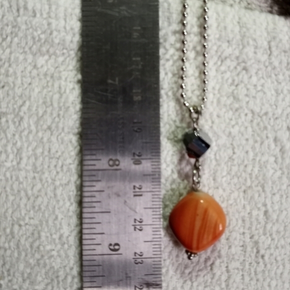 Silvertone Ball chain with faceted silvertone bead orange bead - Picture 2 of 4